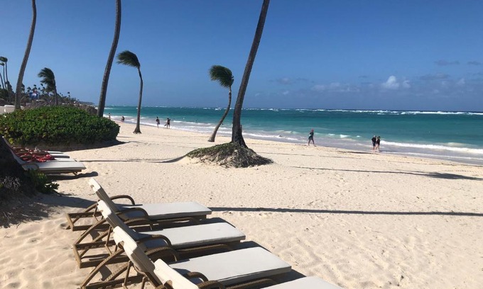 Bavaro Apartment | Beautiful One Bedroom unit with pool and Beach club in a Golf Project