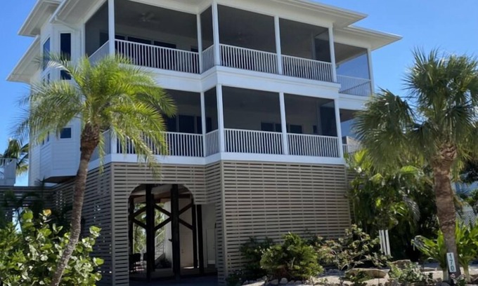 Palm Island House | Beautiful Palm Island/Don Pedro beach home with breathtaking views of the Gulf.