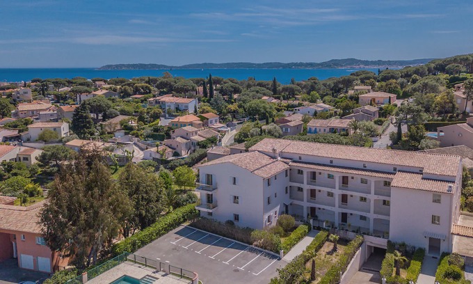 Sainte-Maxime House | Beautiful Penthouse With Pool, 500 M From THE Beaches