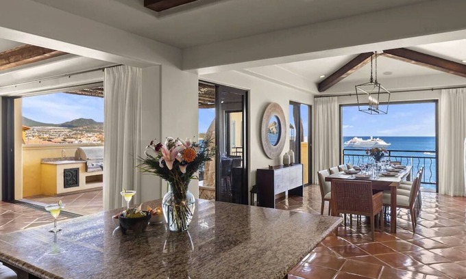El Medano Ejidal House | Beautiful Penthouse Villa on Medano Beach at Hacienda Beach Club