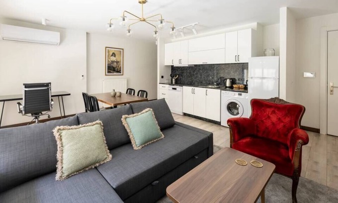 Nisantasi Apartment | Beautiful Perfect Location Patio 1BD Home #167