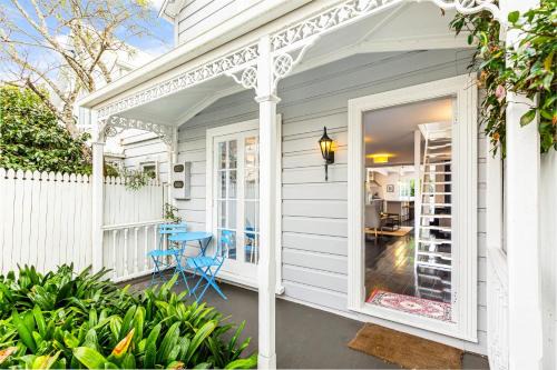 Ponsonby House | Beautiful Ponsonby Villa by Zodiak Stays