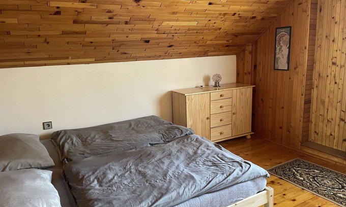 Branzez House | Beautiful private villa for 6 guests with WIFI, balcony and pets allowed