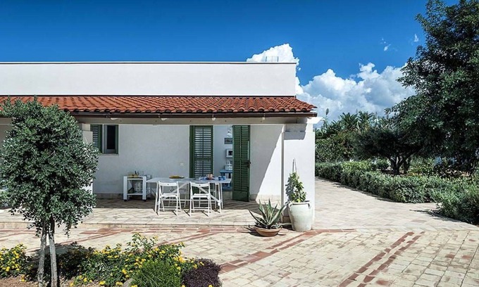 Mazara del Vallo Villa | Beautiful private villa for 8 guests with A/C, WIFI, TV and terrace