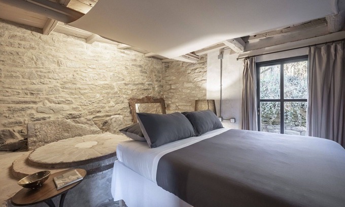 Loro Ciuffenna Villa | Beautiful private villa for 12 guests with WIFI, private pool, A/C, TV and patio