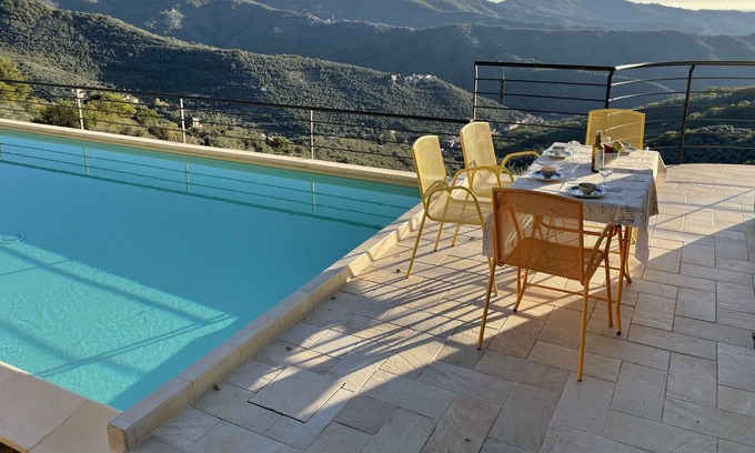 Valloria House | Beautiful private villa with WIFI, hot tub, private pool, TV, terrace, panoramic view and parking