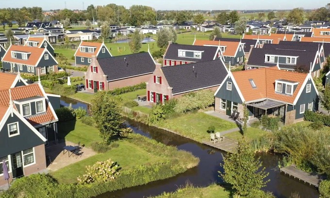 West-Graftdijk House | Beautiful private villa for 10 guests with WIFI, pool, TV and terrace