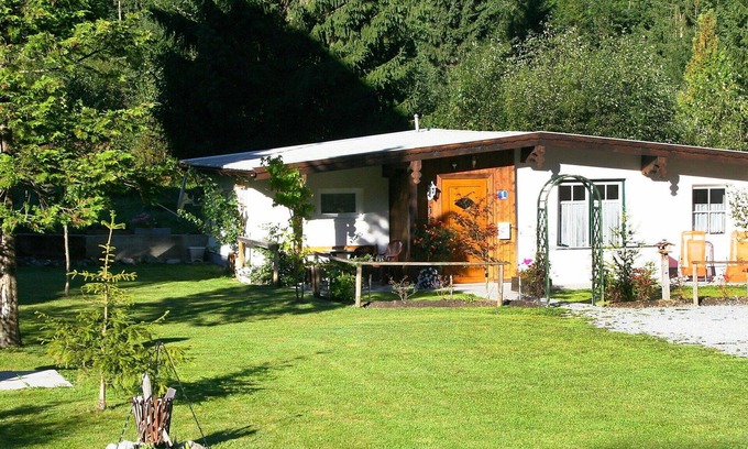 Bad Gastein House | Beautiful private villa for 4 guests with WIFI, TV, terrace, pets allowed and parking