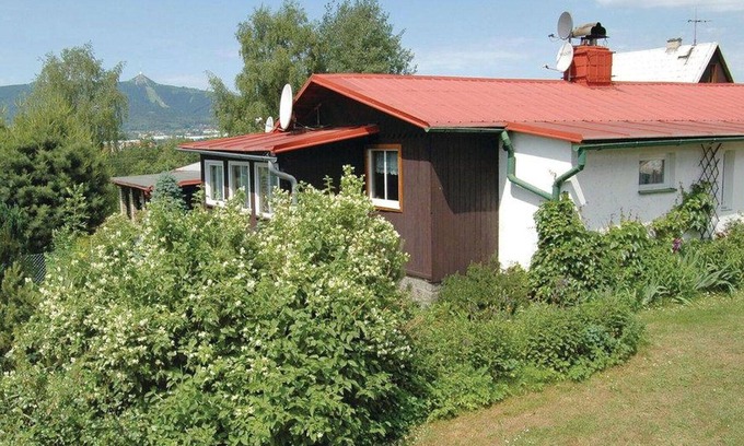 Liberec House | Beautiful private villa for 6 guests with TV, pets allowed and panoramic view