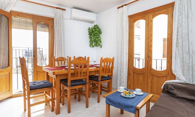 Peniscola Old Town House | Beautiful private villa for 12 people with WIFI, TV, terrace and parking