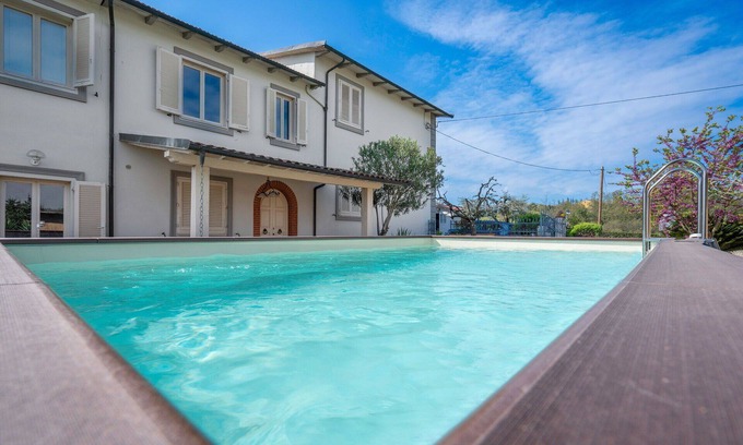 Fucecchio House | Beautiful private villa with A/C, private pool, WIFI, TV, pets allowed and panoramic view