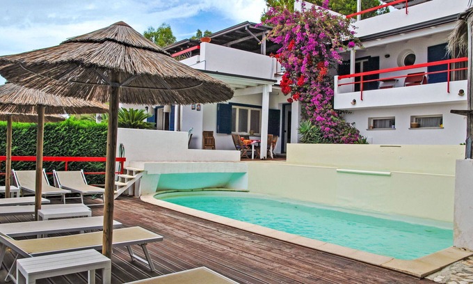 Sperlonga Villa | Beautiful private villa for 17 guests with WIFI, private pool, hot tub, TV, patio and pets allowed