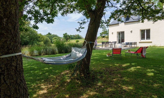 Plovan House | Beautiful private villa for 5 people with WIFI, TV and terrace