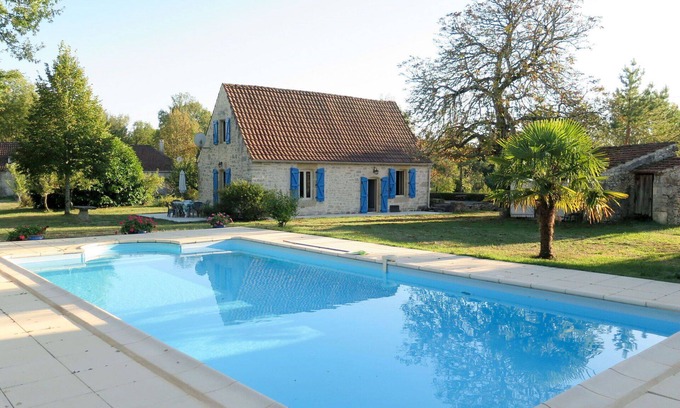 Pontcirq Villa | Beautiful private villa for 6 people with private pool, WIFI, TV, terrace and pets allowed