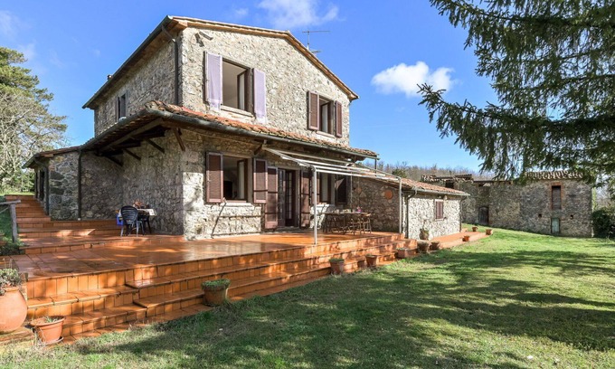 Montieri House | Beautiful private villa for 8 people with WIFI, TV, patio, pets allowed and parking