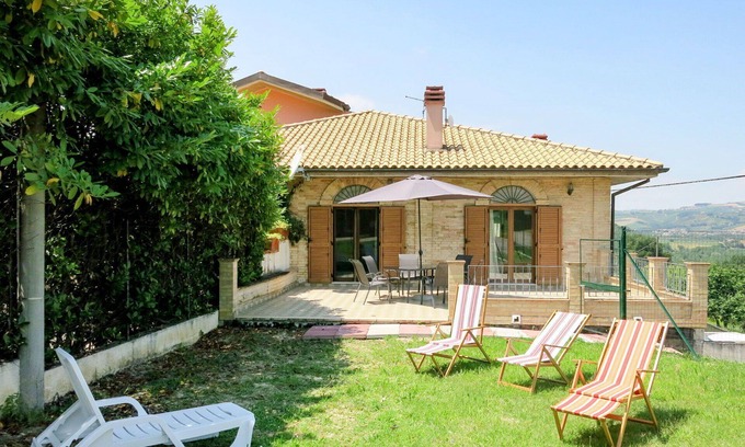 Picciano House | Beautiful private villa for 4 guests with WIFI, TV, terrace and pets allowed