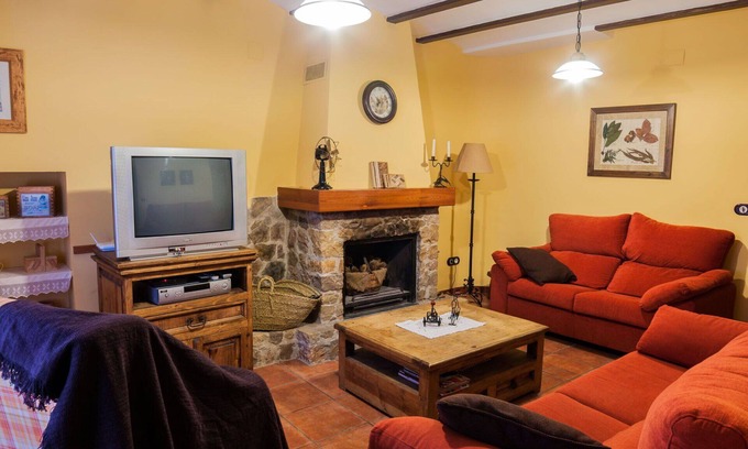 Cabanes Villa | Beautiful private villa for 8 guests with WIFI, TV and terrace