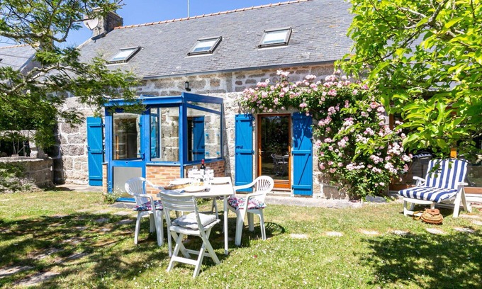 Trevignon House | Beautiful private villa for 4 guests with private pool, TV, patio, pets allowed and parking