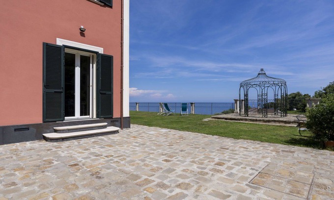Alassio Villa | Beautiful private villa for 8 guests with WIFI, A/C and terrace