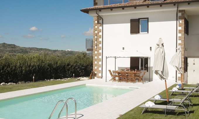 Amorosi Villa | Beautiful private villa with WIFI, private pool, A/C, TV, patio, pets allowed and panoramic view