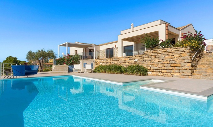 Buseto Palizzolo Villa | Beautiful private villa for 8 guests with A/C, WIFI, private pool, TV, terrace and panoramic view