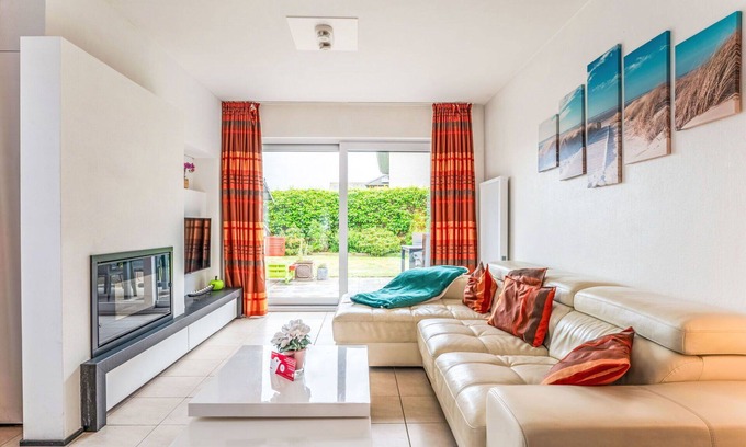 Zandvoorde Villa | Beautiful private villa for 4 people with WIFI and TV