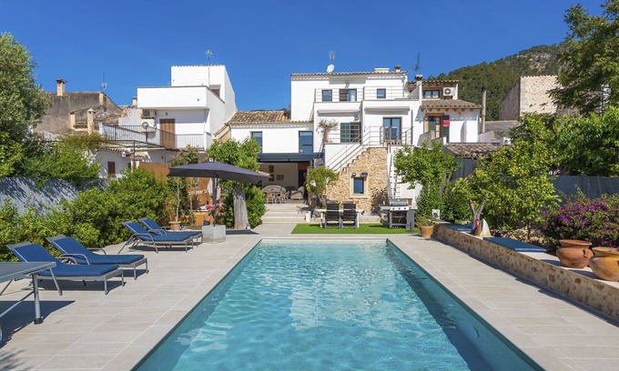 Alaro Villa | Beautiful private villa for 12 people with A/C, private pool, WIFI, TV and terrace