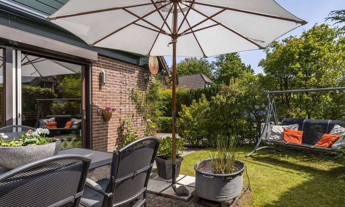 Wolphaartsdijk House | Beautiful private villa for 4 people with WIFI, TV, terrace and pets allowed