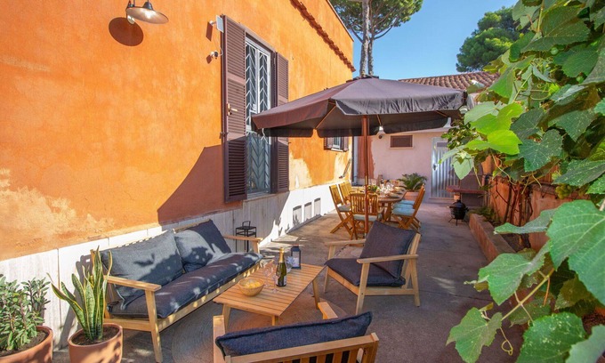 Anzio Villa | Beautiful private villa for 8 people with WIFI, A/C, TV and parking