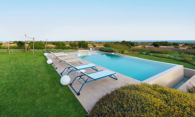 Modica Villa | Beautiful private villa with hot tub, sauna, WIFI, private pool, A/C, TV, terrace and parking