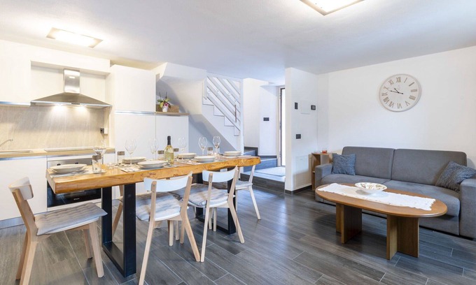 Piuro House | Beautiful private villa for 6 guests with WIFI, TV, patio and pets allowed