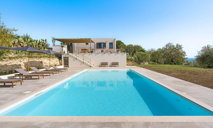Noto Villa | Beautiful private villa with A/C, private pool, WIFI, terrace, panoramic view and parking