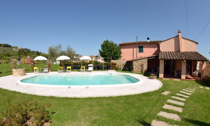 Cascine-La Croce Villa | Beautiful private villa with private pool, A/C, WIFI, veranda, pets allowed, parking, close to Lucca