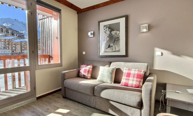 Plagne Soleil Apartment | Beautiful renovated apartment at the foot of the slopes, 6 pers, balcony, 3 Paradiski crystals