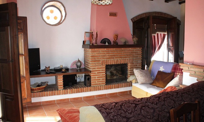 Alora House | Beautiful restored house in central Alora with spectacular views from private