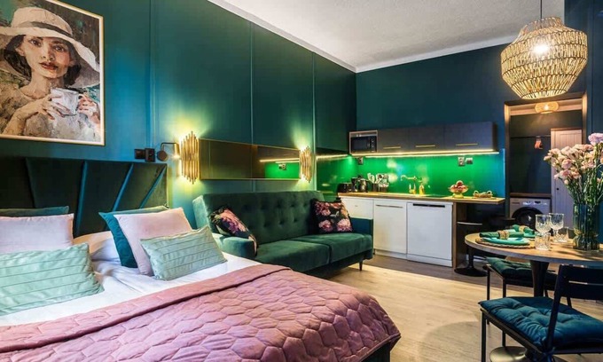 Katowice Apartment | Beautiful Słowacki studio | near railway station