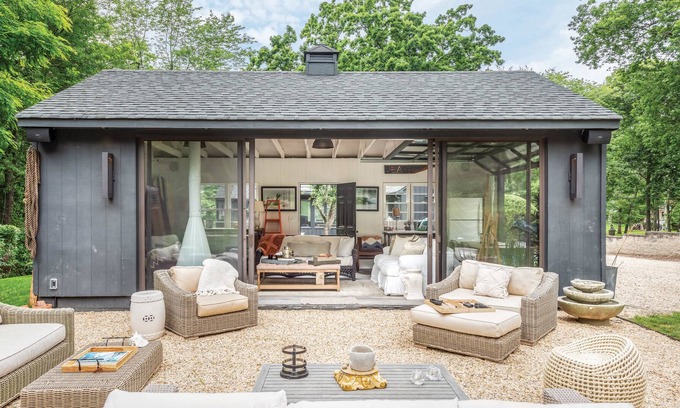 Noyack Cottage | Beautiful Sag Harbor ~ Steps From The Water ~ PUBLISHED IN GOOD HOUSE KEEPING