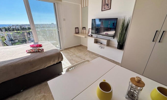 Trikomo Apartment | Beautiful Sea View Studio with Pool. 5-Min Walk to the Beach