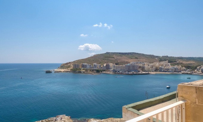 Marsalforn Apartment | Beautiful seaviews, large terrace, cosy apartment in Gozo