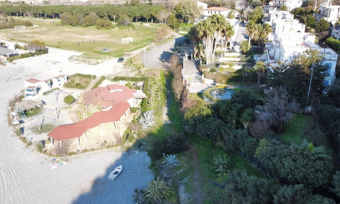 Cirella Villa | Beautiful self-contained villa Cirella sea front with garden