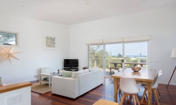 Smiths Beach House | Beautiful spacious home close to the beach.