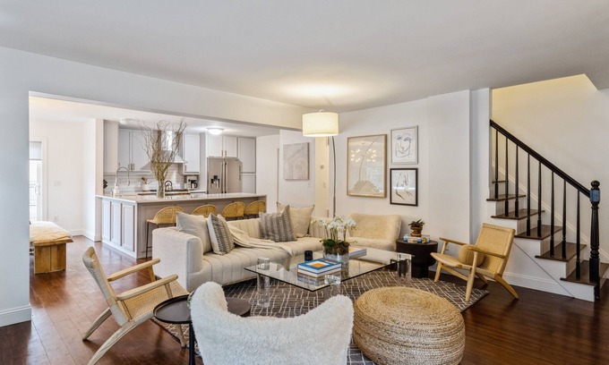 Springs House | Beautiful Springs Home Recently Redesigned - Gunite Pool - 5 Bedrooms!