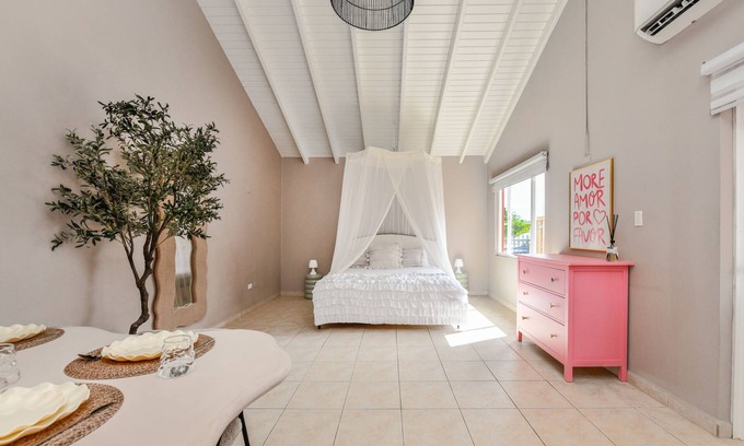 Punto de Oro Apartment | Beautiful studio Palm near the sea with pool