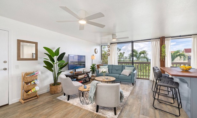 Makaha Valley House | Beautiful townhome with 2 pools— 5 min from the beach!