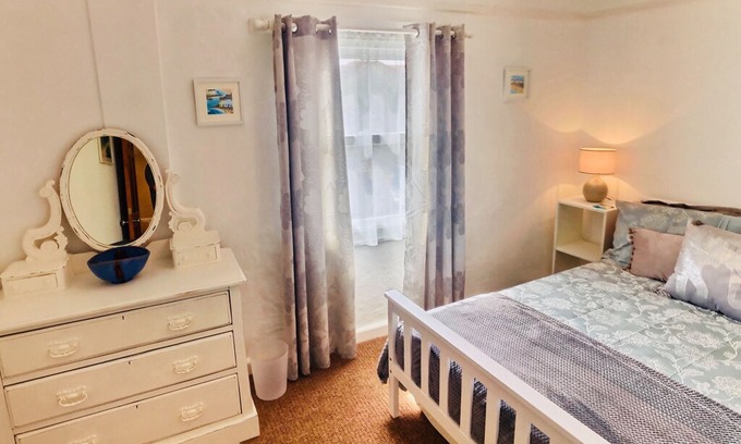 Mullion Apartment | Beautiful two bedroom apartment in Mullion