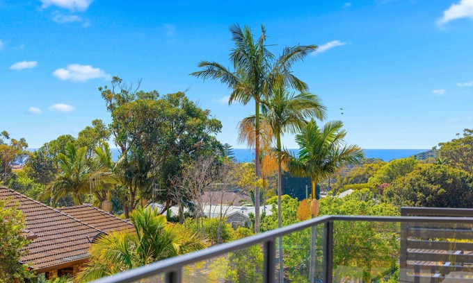 Port Macquarie House | “Beautiful Views” close to Flynn's Beach