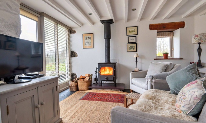 Rhyd-y-clafdy House | Beautiful villa for 2 people with WIFI and parking