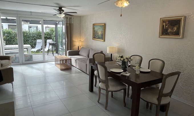 Breisach House | Beautiful villa for 6 people with WIFI, TV and terrace