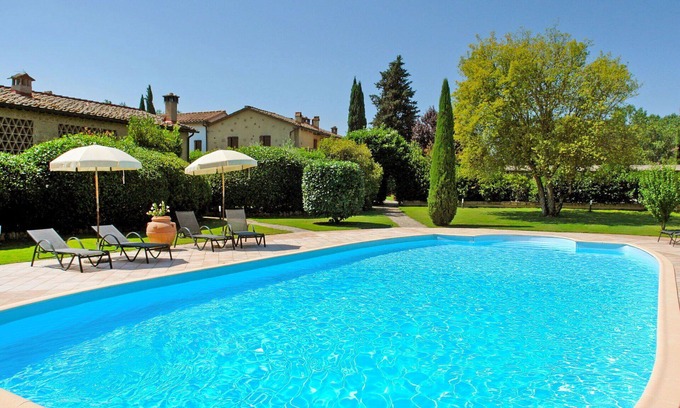 Poggiarello Villa | Beautiful villa for 12 guests with WIFI, private pool, TV, terrace and pets allowed