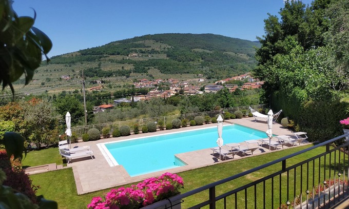 Loro Ciuffenna Apartment | Beautiful Villa with private pool near Chianti